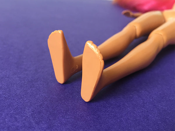 Is Big Foot a monster? The big foot Barbie of 1996. – ShimmyShim