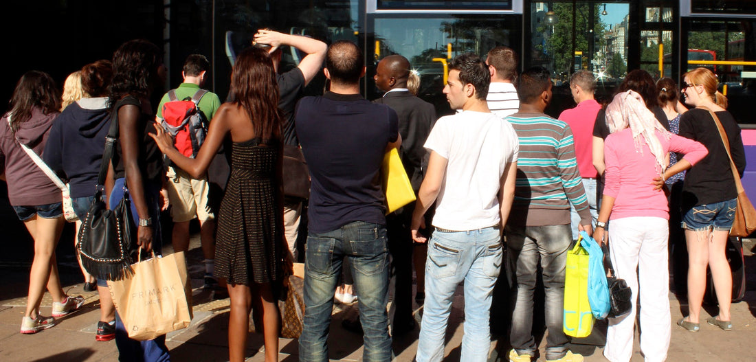 280 - Crossing With Bus